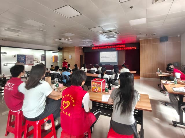 国庆趣体验!步涌社区职业探索活动带青少年解锁职业“新视界”