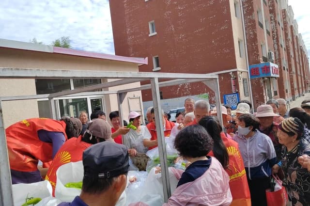 内蒙古赤峰市林西县红星社区：送菜上门暖人心 细微之处见真情